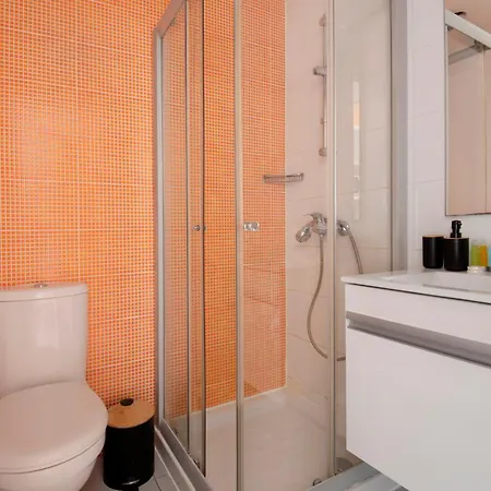 מלון דירות Uc Hall ניקוסיה