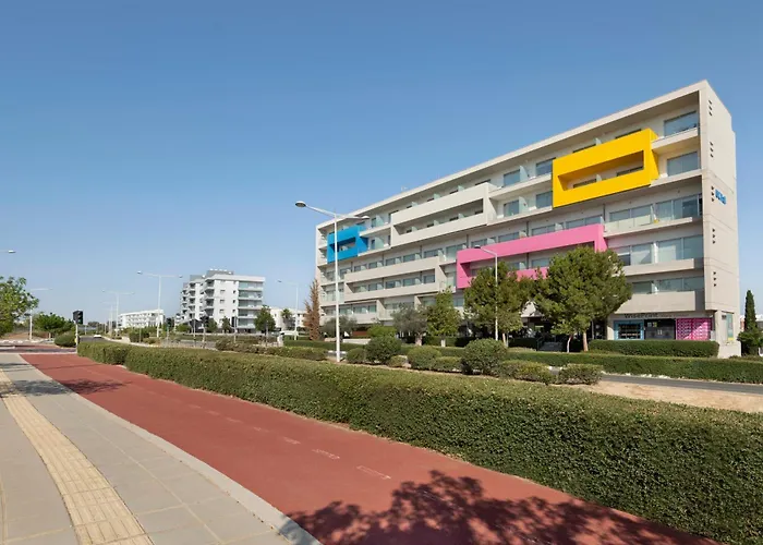 アパートホテル Uc Hall