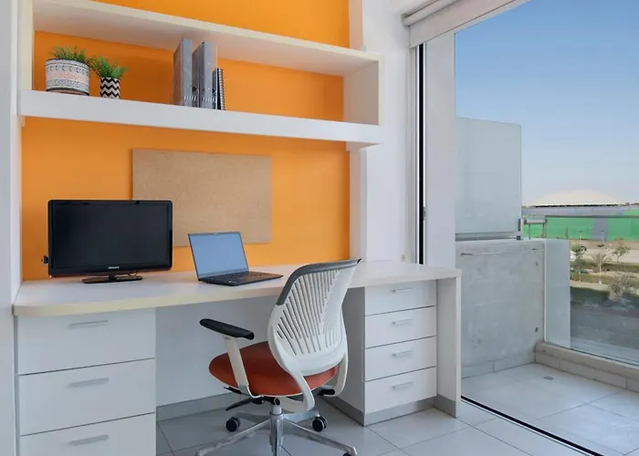 Uc Hall アパートホテル