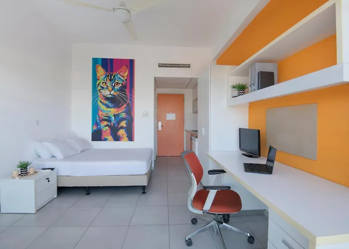 Uc Hall 3* Aglantzia