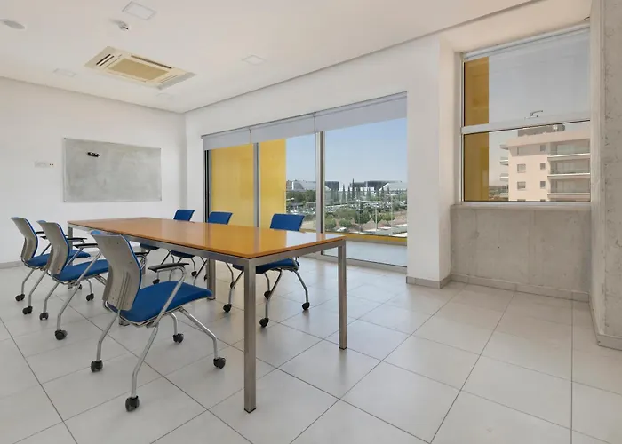 アパートホテル Uc Hall