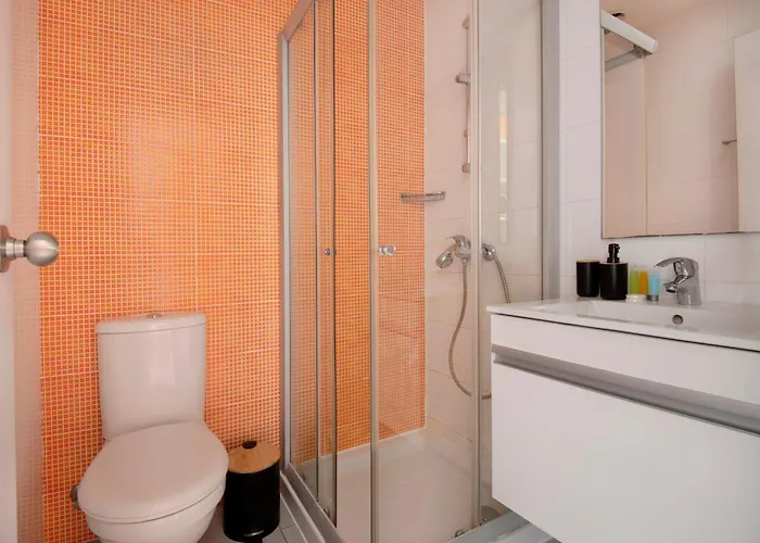 アパートホテル Uc Hall ニコシア