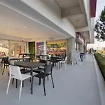 Apartahotel Uc Hall 3*